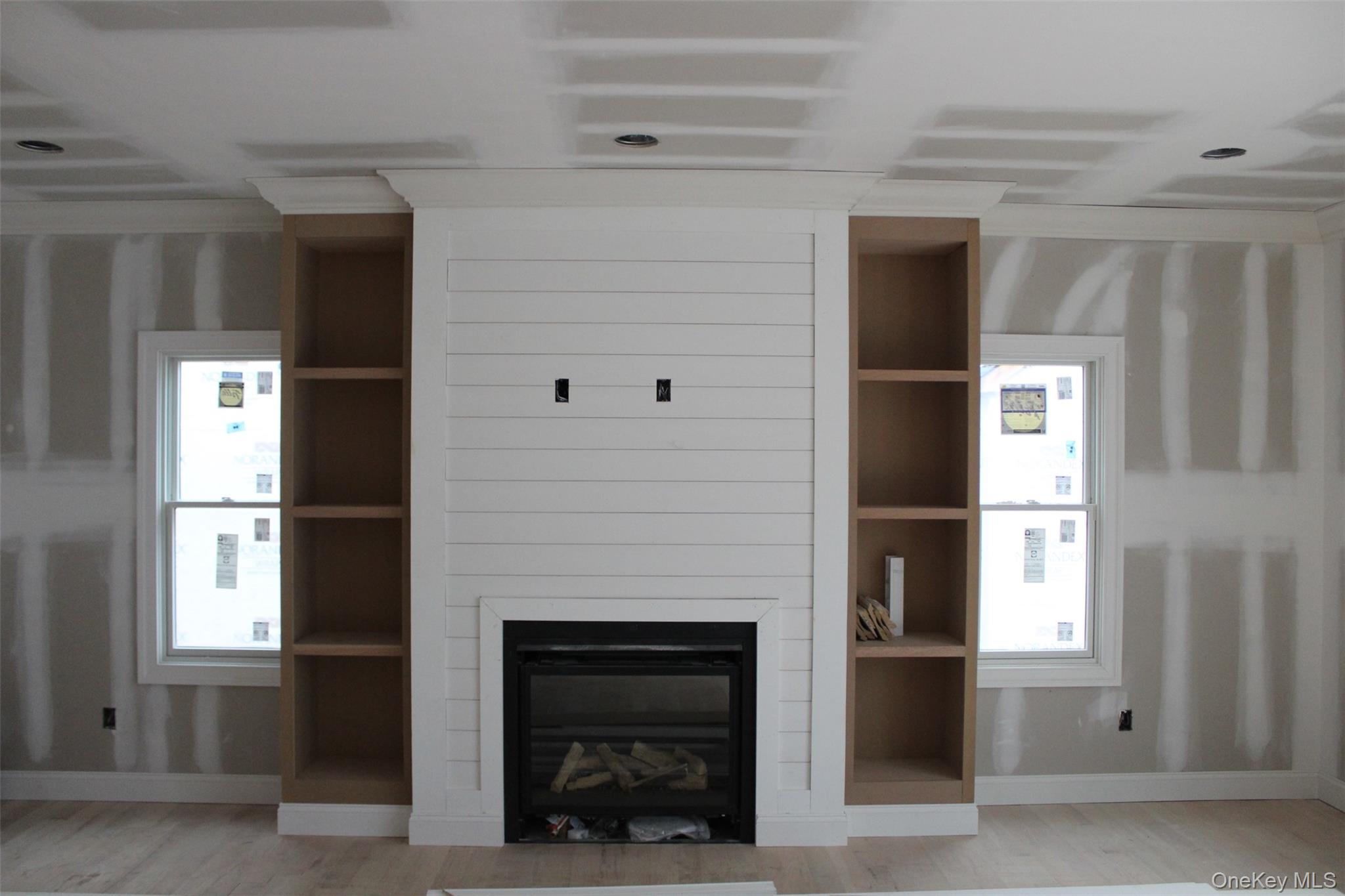 762 Connecticut View Drive, Mill Neck, NY 11771