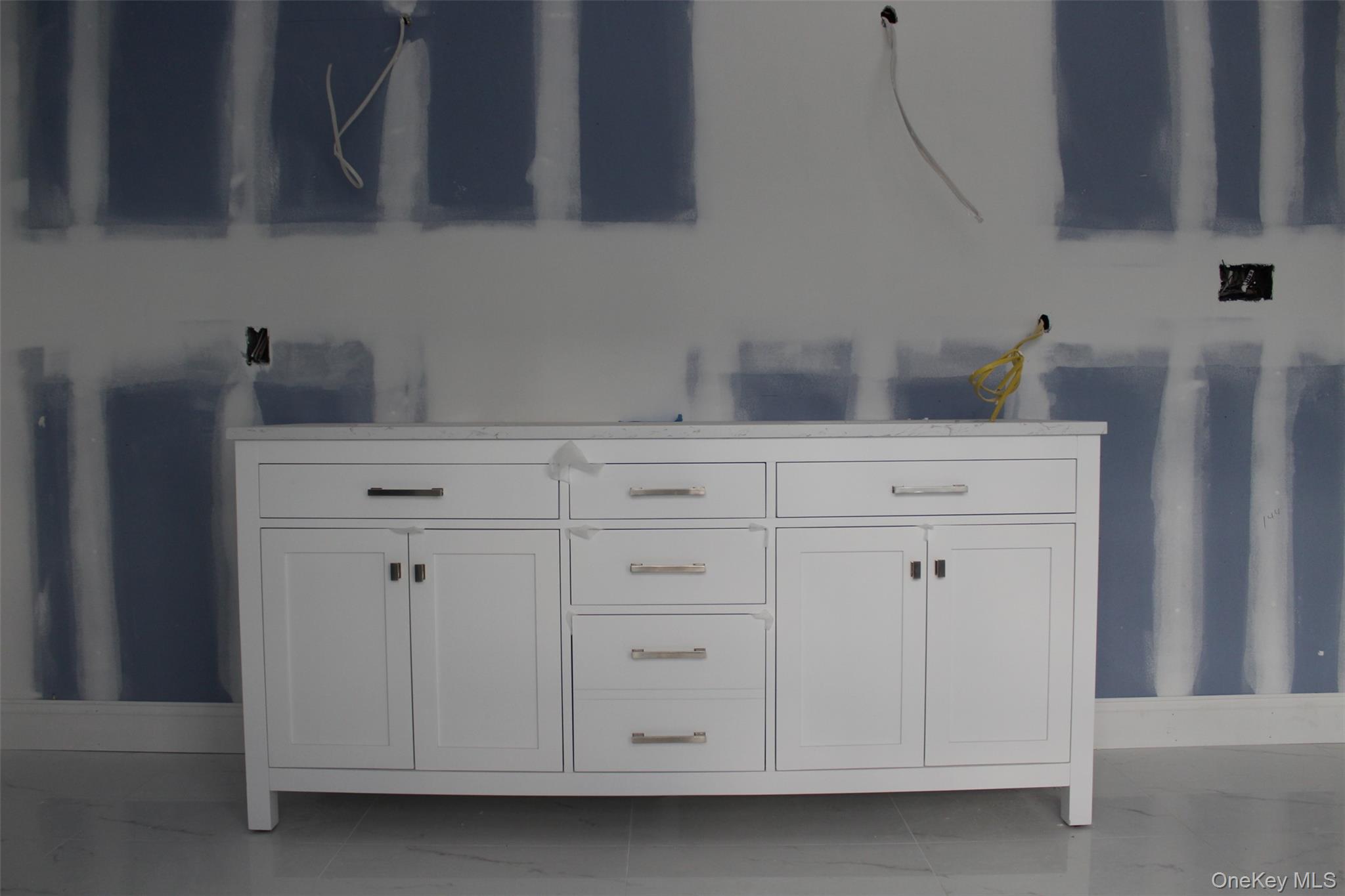 762 Connecticut View Drive, Mill Neck, NY 11771