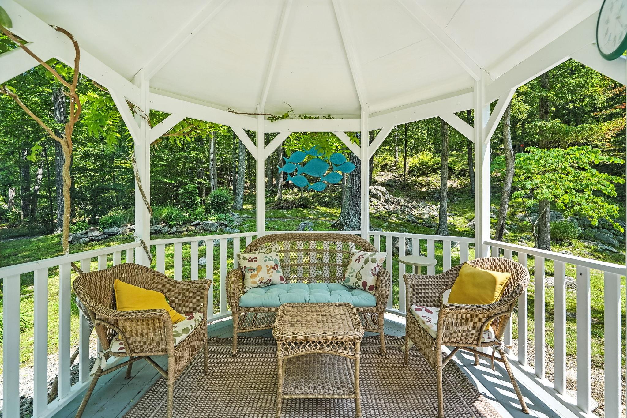 69 Clove Brook Drive, Cold Spring, NY 10516