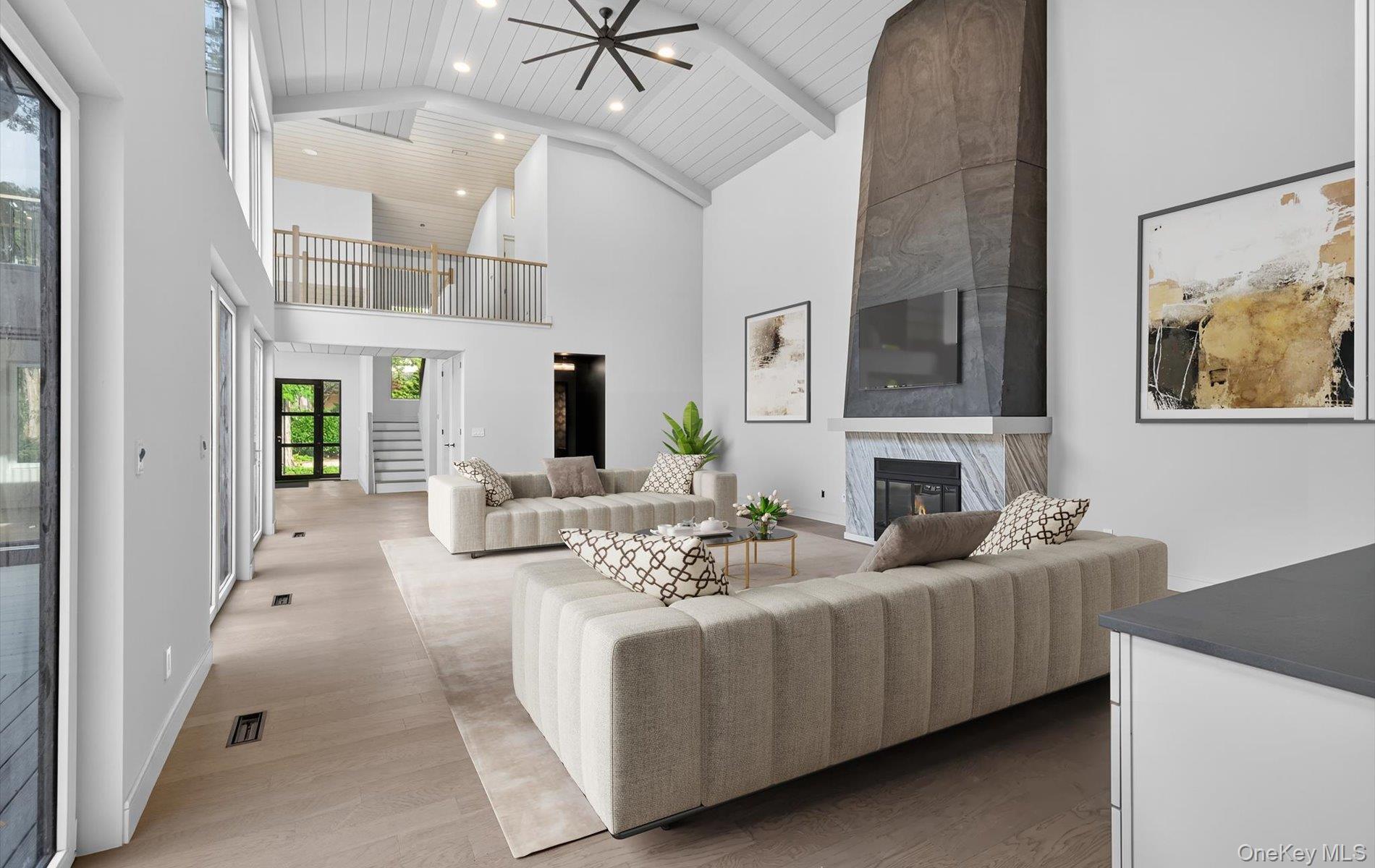 26 Windemere Way, Woodbury, NY 11797