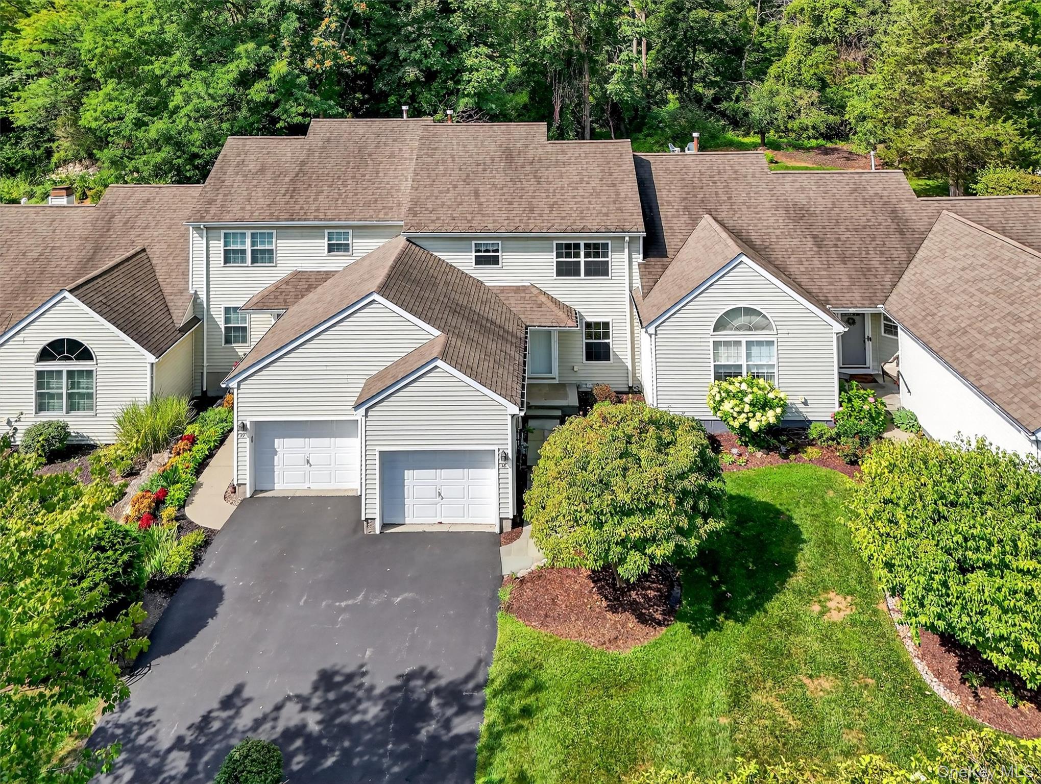 38 Prestwick Court, Poughkeepsie, NY 12603