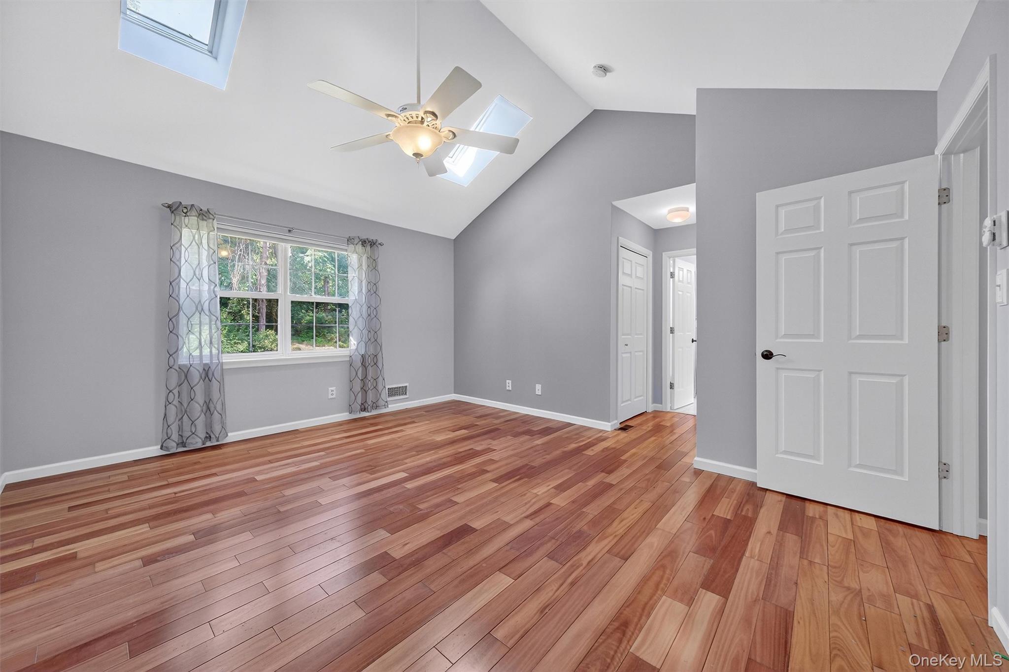 38 Prestwick Court, Poughkeepsie, NY 12603