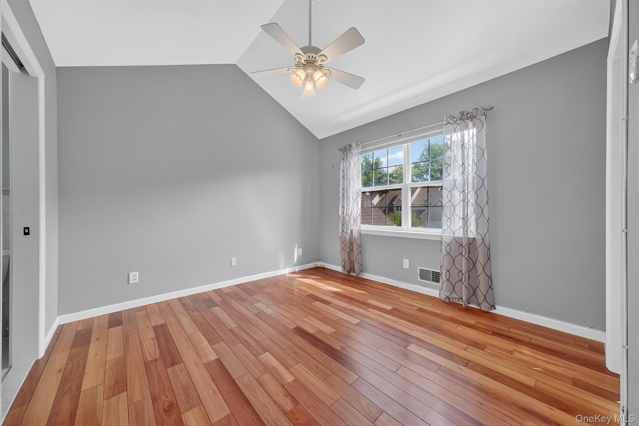 38 Prestwick Court, Poughkeepsie, NY 12603