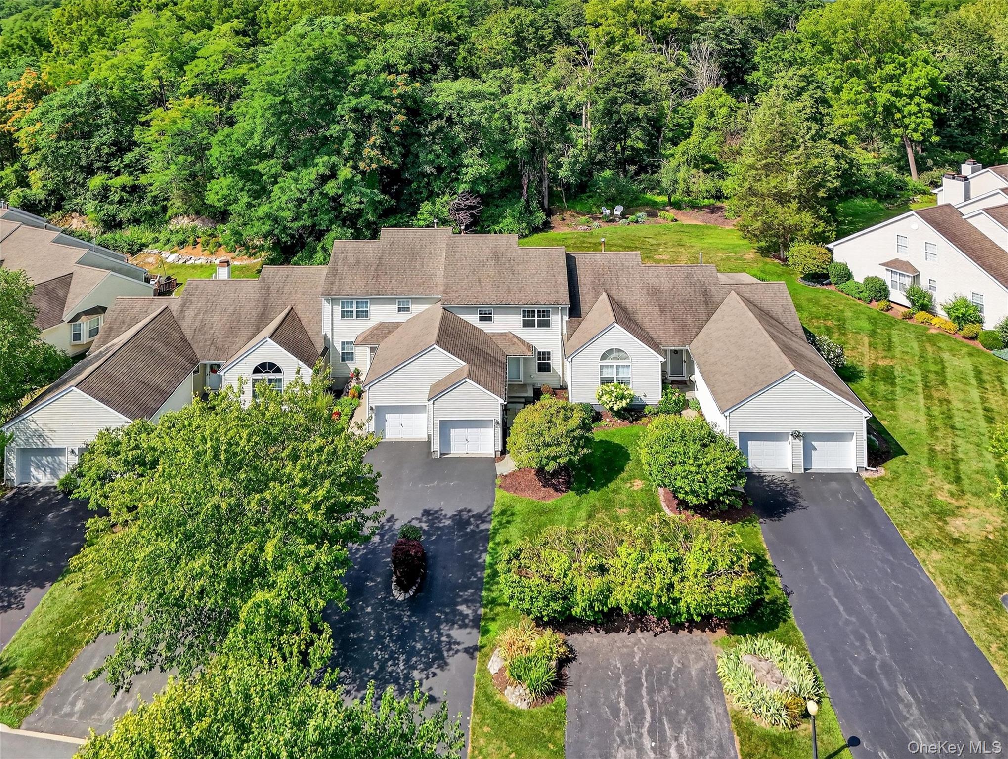 38 Prestwick Court, Poughkeepsie, NY 12603