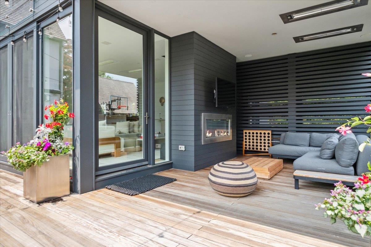 35 Halsted Place, Rye, NY 10580