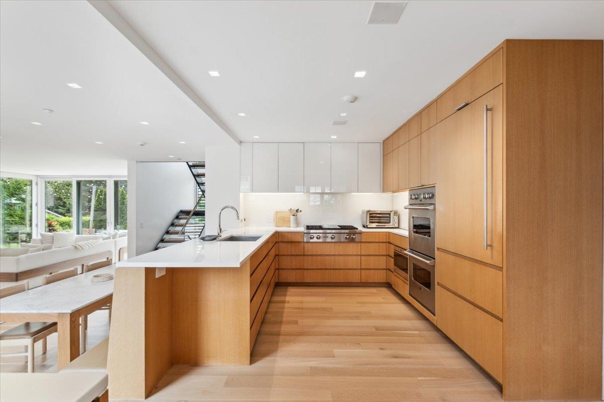 35 Halsted Place, Rye, NY 10580