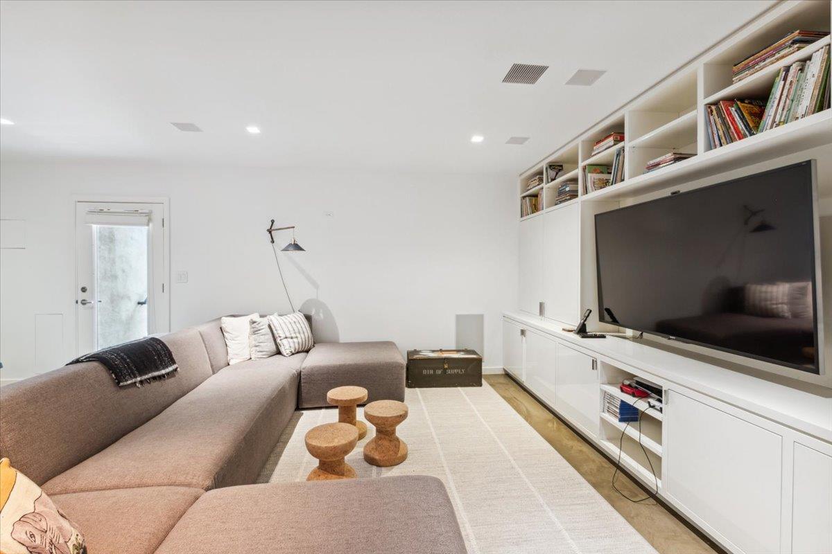 35 Halsted Place, Rye, NY 10580