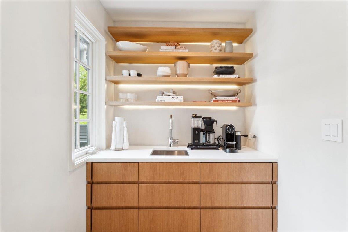 35 Halsted Place, Rye, NY 10580