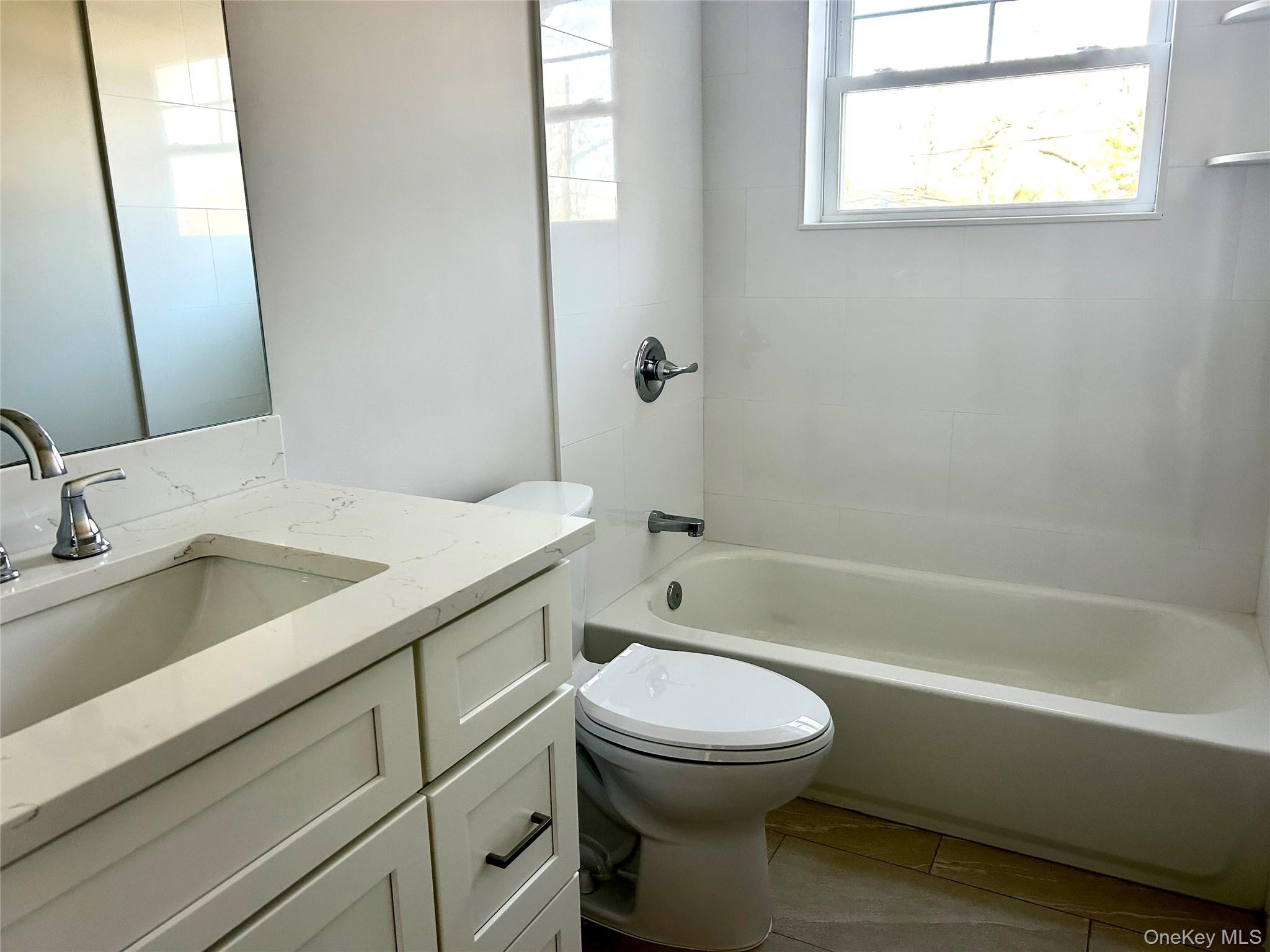 20 10th Street, Ronkonkoma, NY 11779