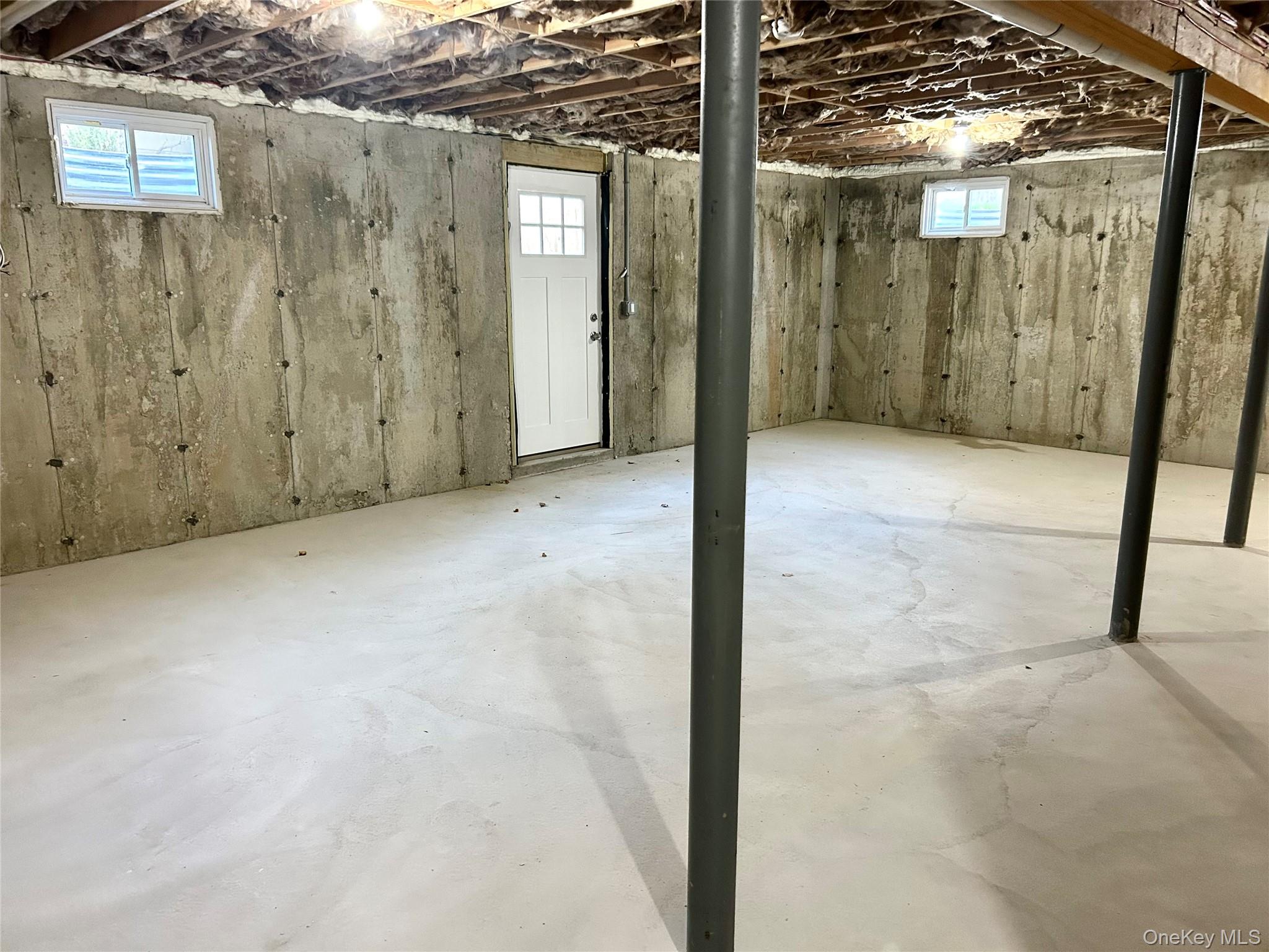 20 10th Street, Ronkonkoma, NY 11779