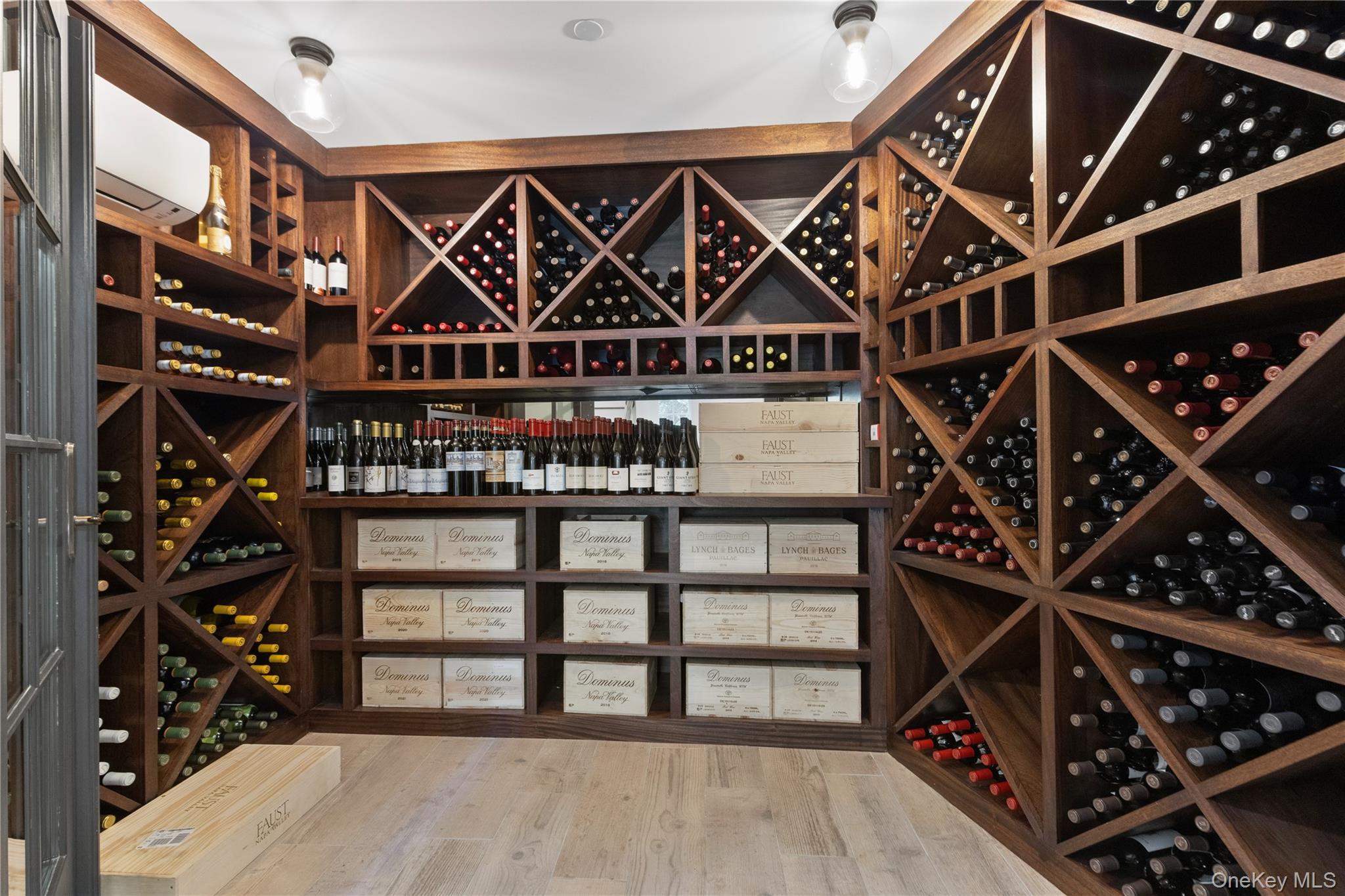 4 Commodore Avenue, Rye, NY 10580