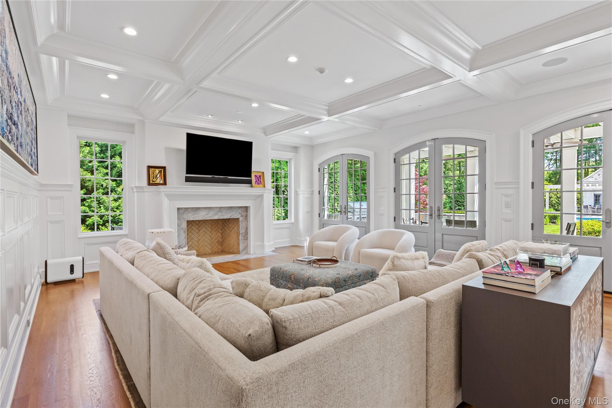 22 Terrace Court, Old Westbury, NY 11568