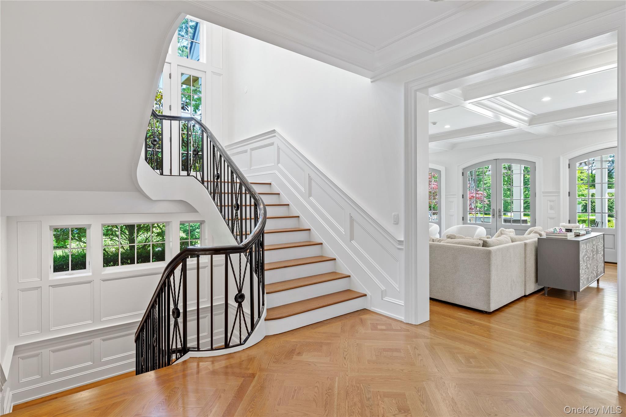 22 Terrace Court, Old Westbury, NY 11568