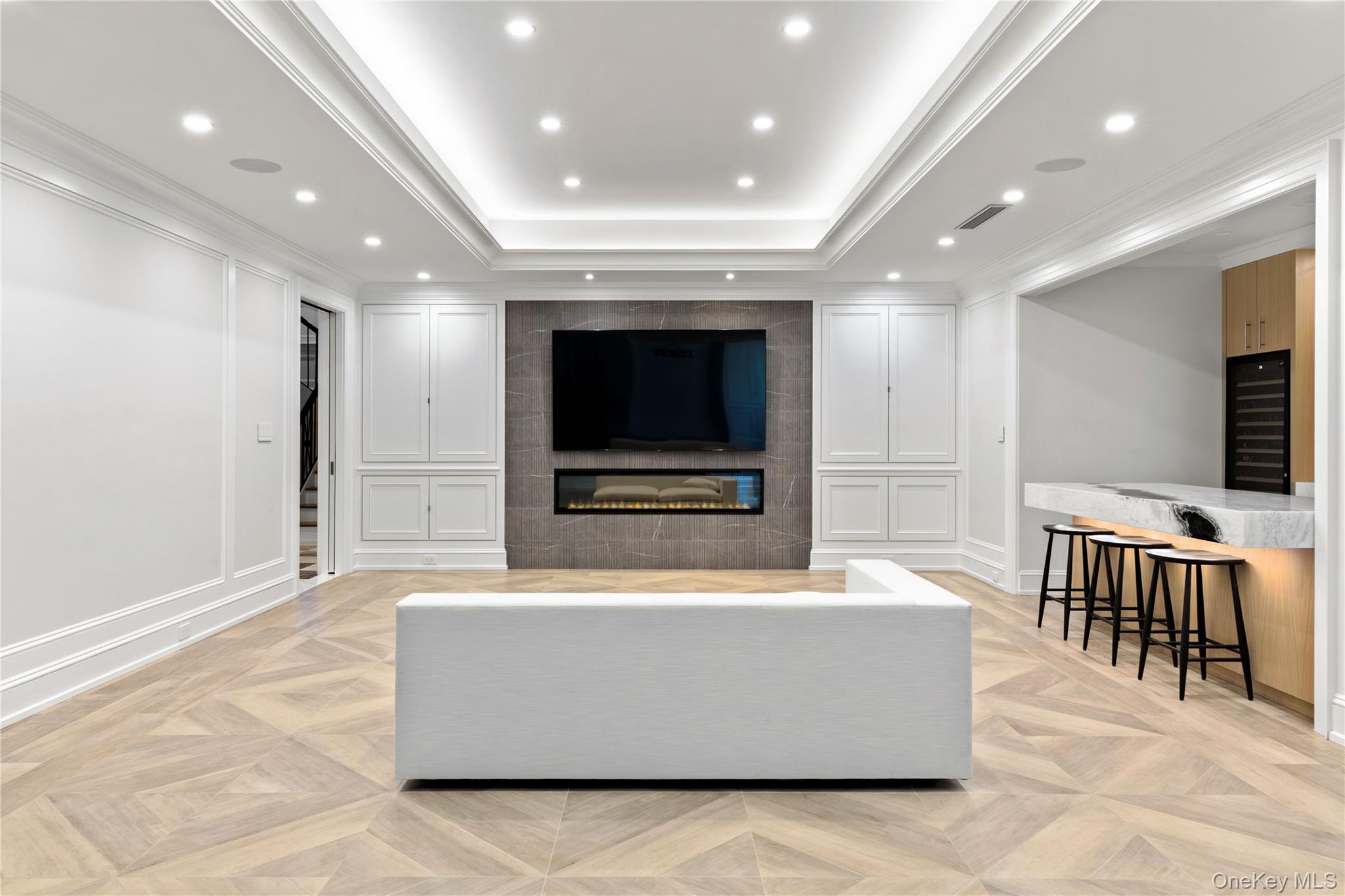 22 Terrace Court, Old Westbury, NY 11568