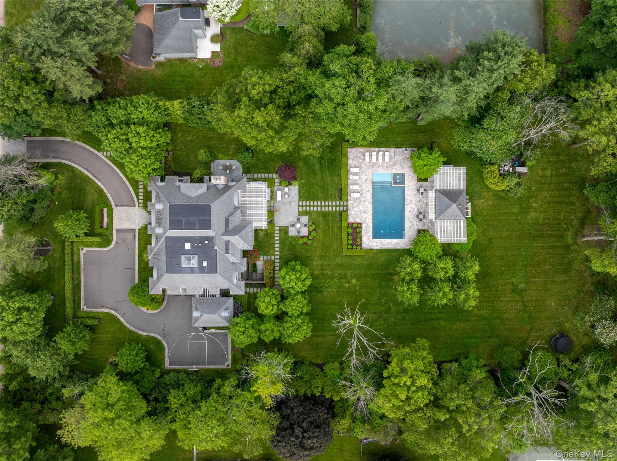 22 Terrace Court, Old Westbury, NY 11568