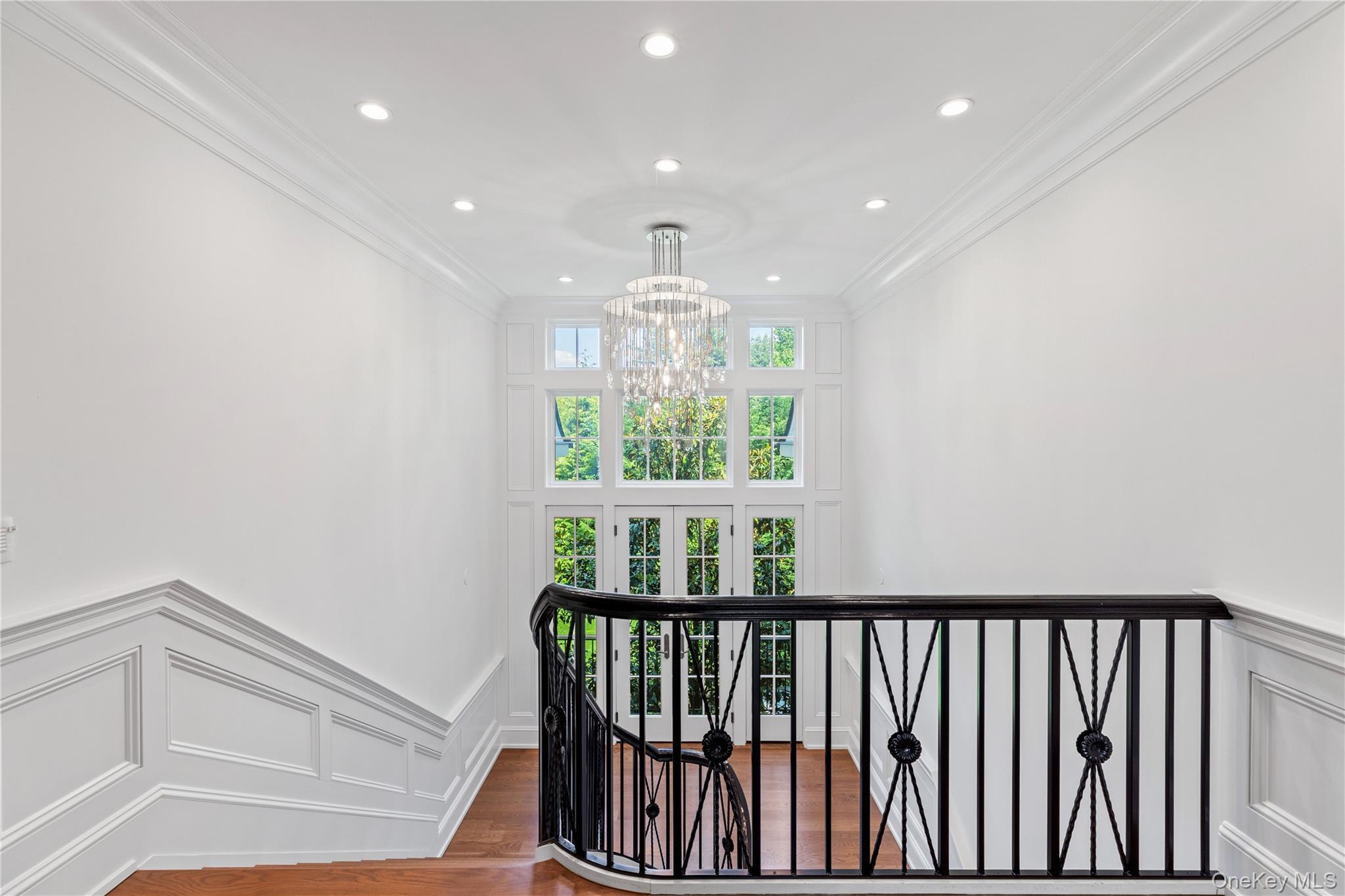 22 Terrace Court, Old Westbury, NY 11568