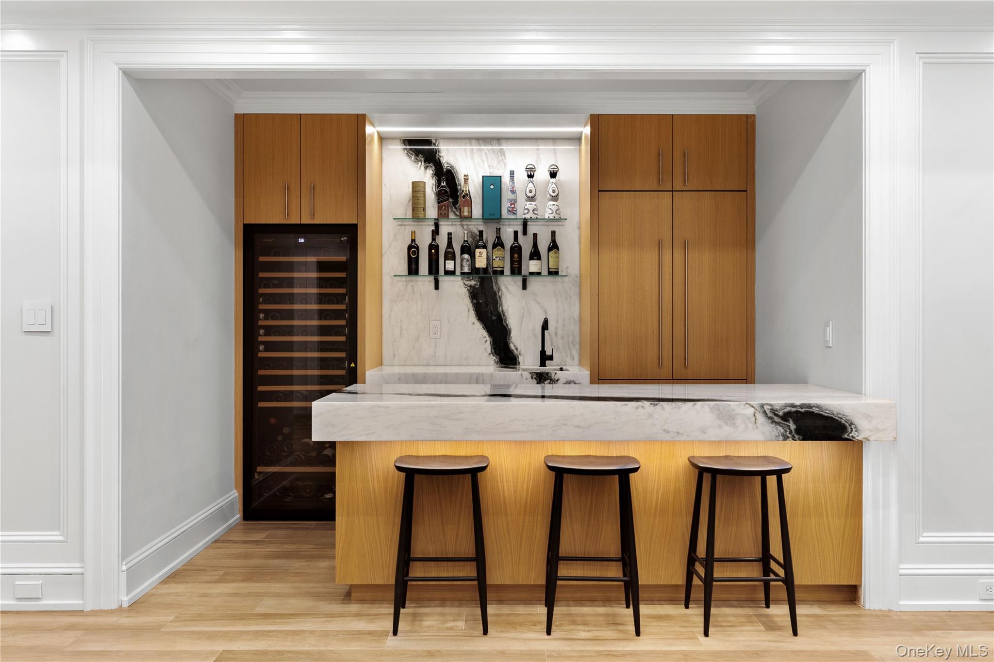 22 Terrace Court, Old Westbury, NY 11568