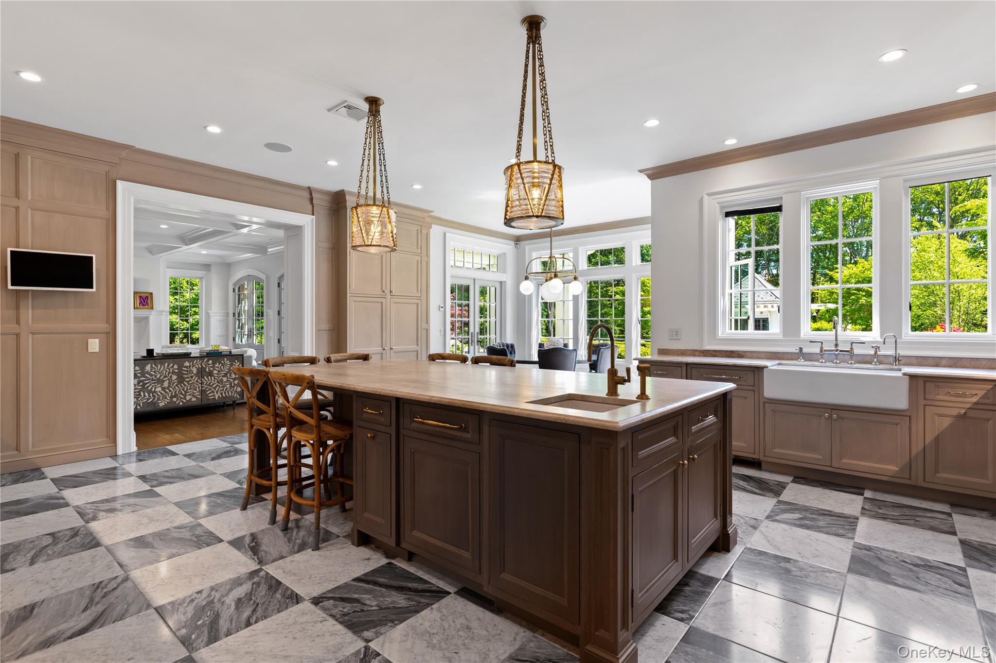 22 Terrace Court, Old Westbury, NY 11568