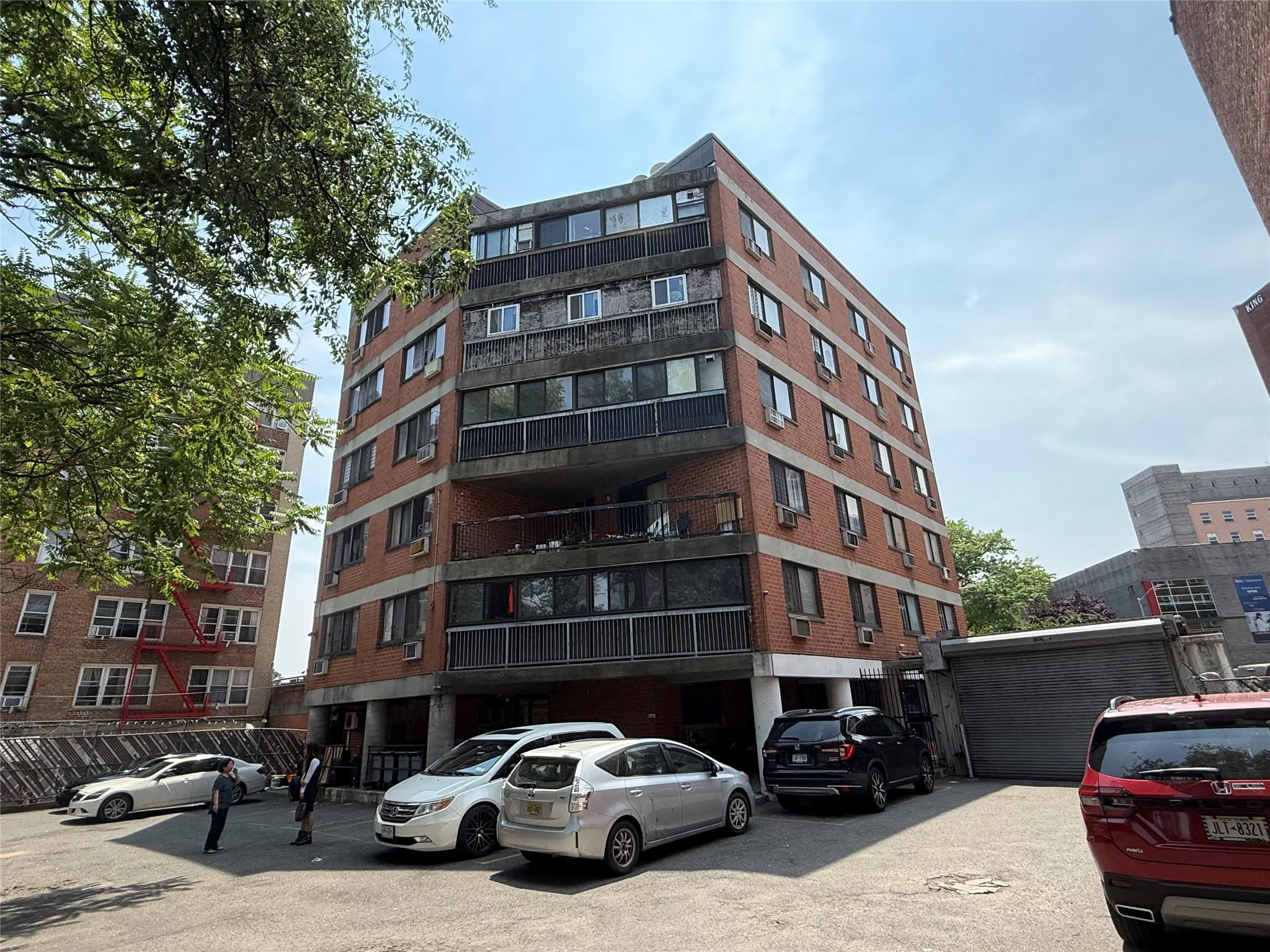 81-09 41 Avenue # 5B, Elmhurst, NY 11373