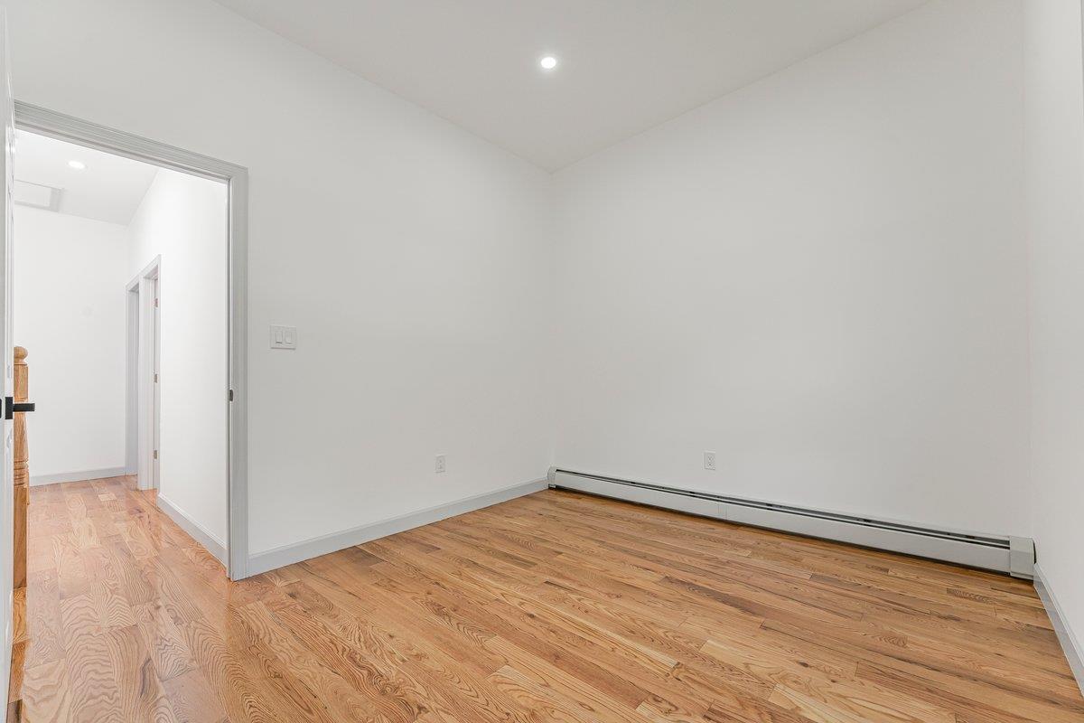 5206 Avenue M, Brooklyn, NY 11234