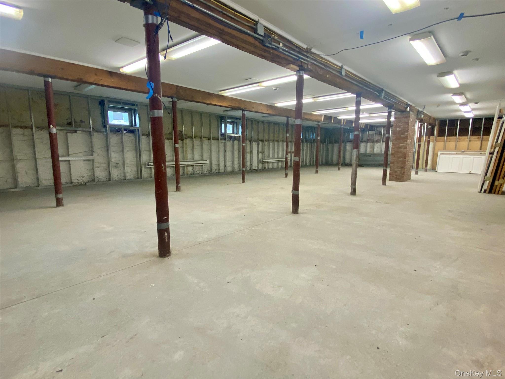 7392 S Broadway, Red Hook, NY 12571