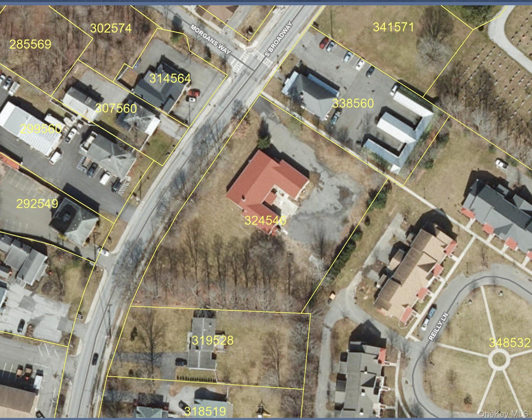 7392 S Broadway, Red Hook, NY 12571