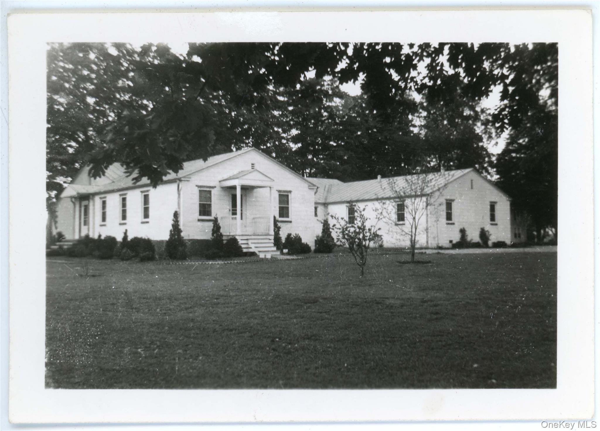 7392 S Broadway, Red Hook, NY 12571