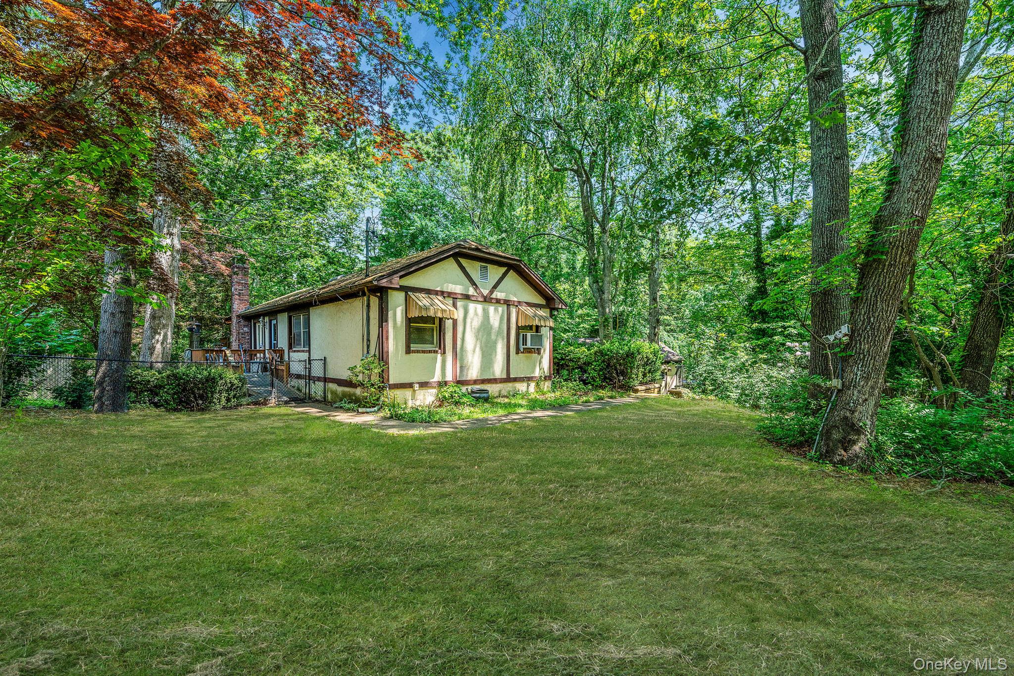 114 Oakwood Drive, Wading River, NY 11792