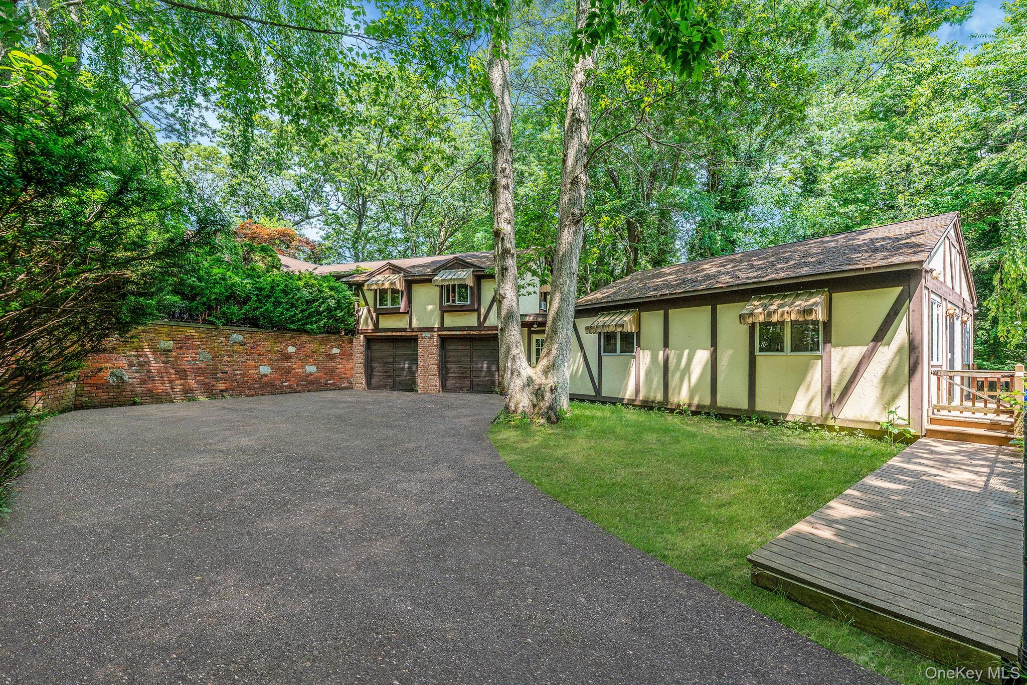 114 Oakwood Drive, Wading River, NY 11792