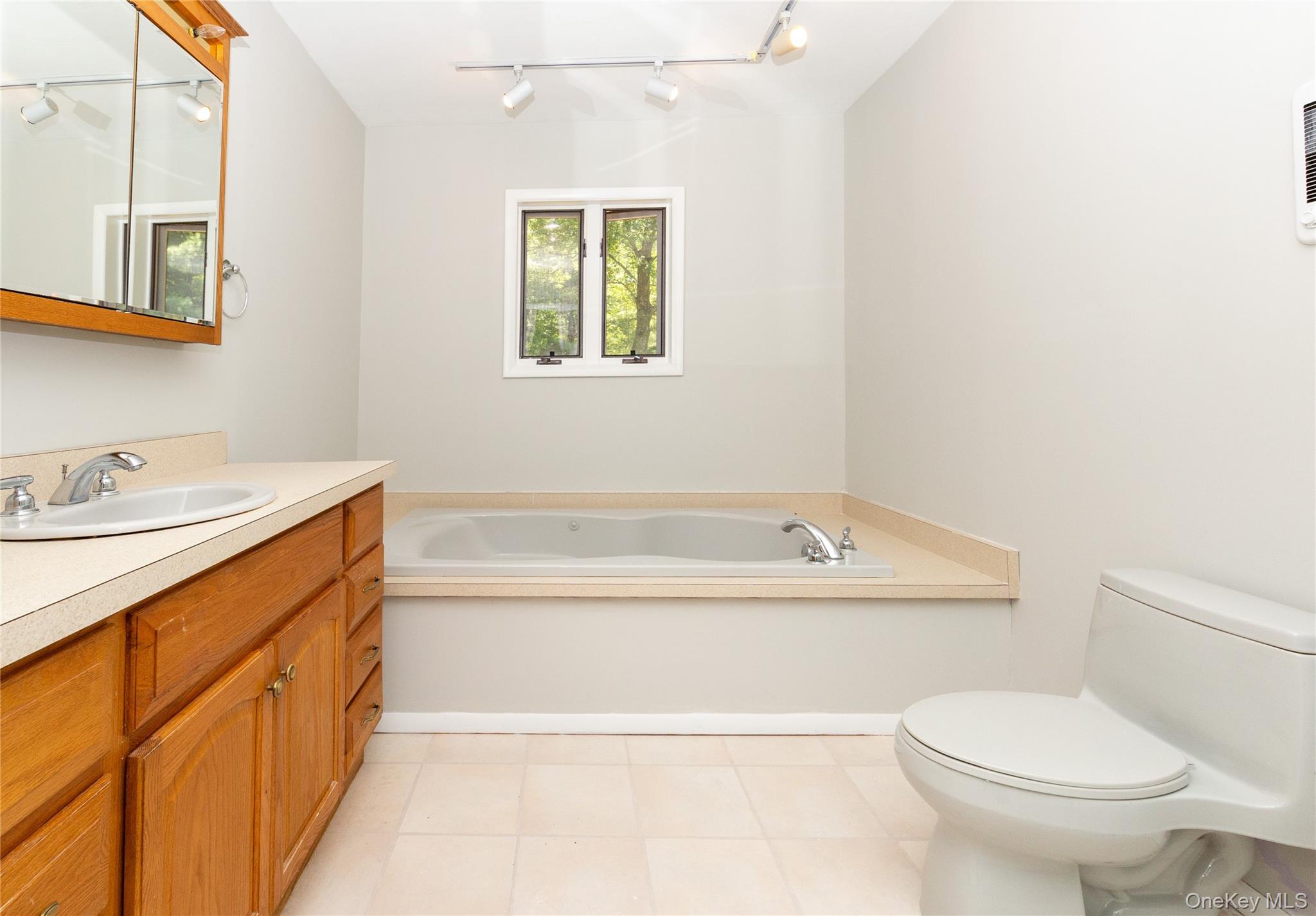 23 Wild Turkey Run, Wappingers Falls, NY 12590