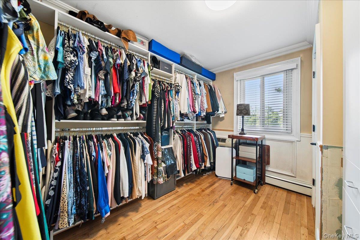 200 Merrick Road # R, Amityville, NY 11701