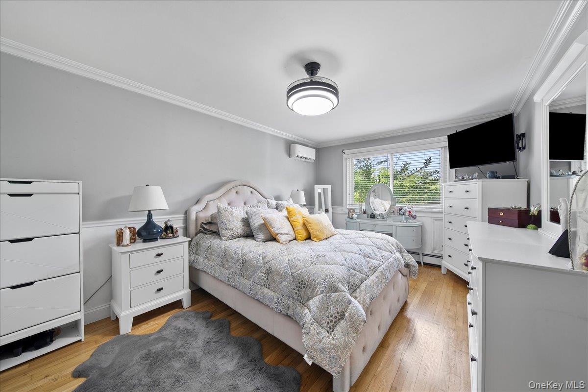 200 Merrick Road # R, Amityville, NY 11701