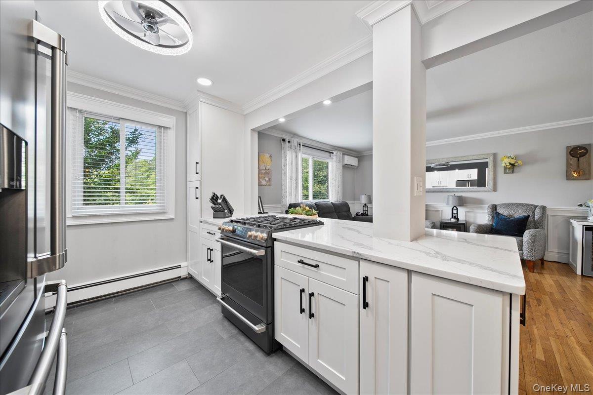 200 Merrick Road # R, Amityville, NY 11701