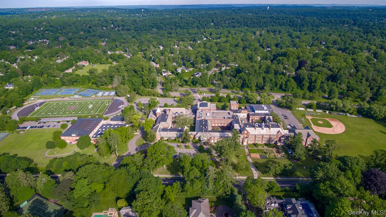 32 Sycamore Road, Scarsdale, NY 10583