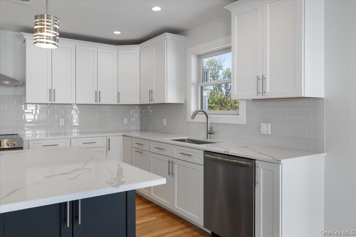 12 Pershing Place, Island Park, NY 11558