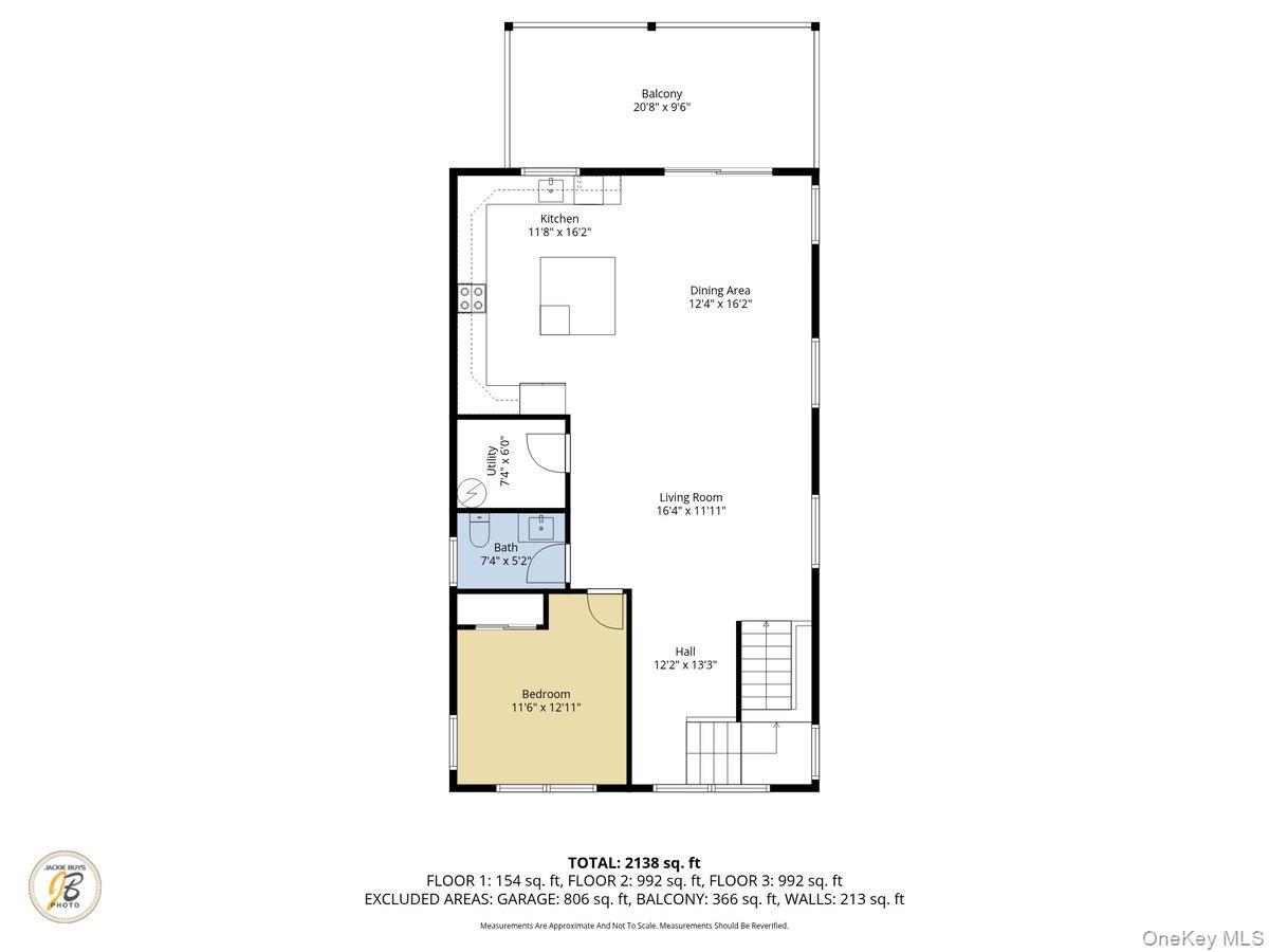 12 Pershing Place, Island Park, NY 11558