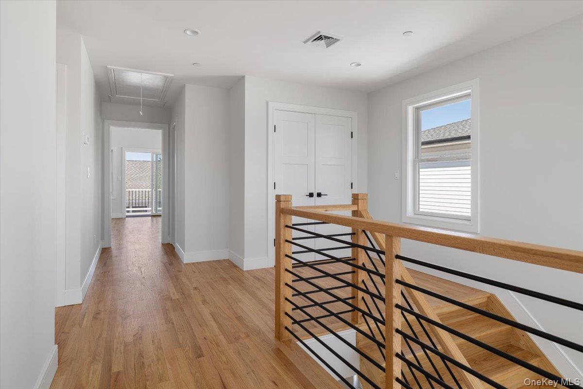 12 Pershing Place, Island Park, NY 11558