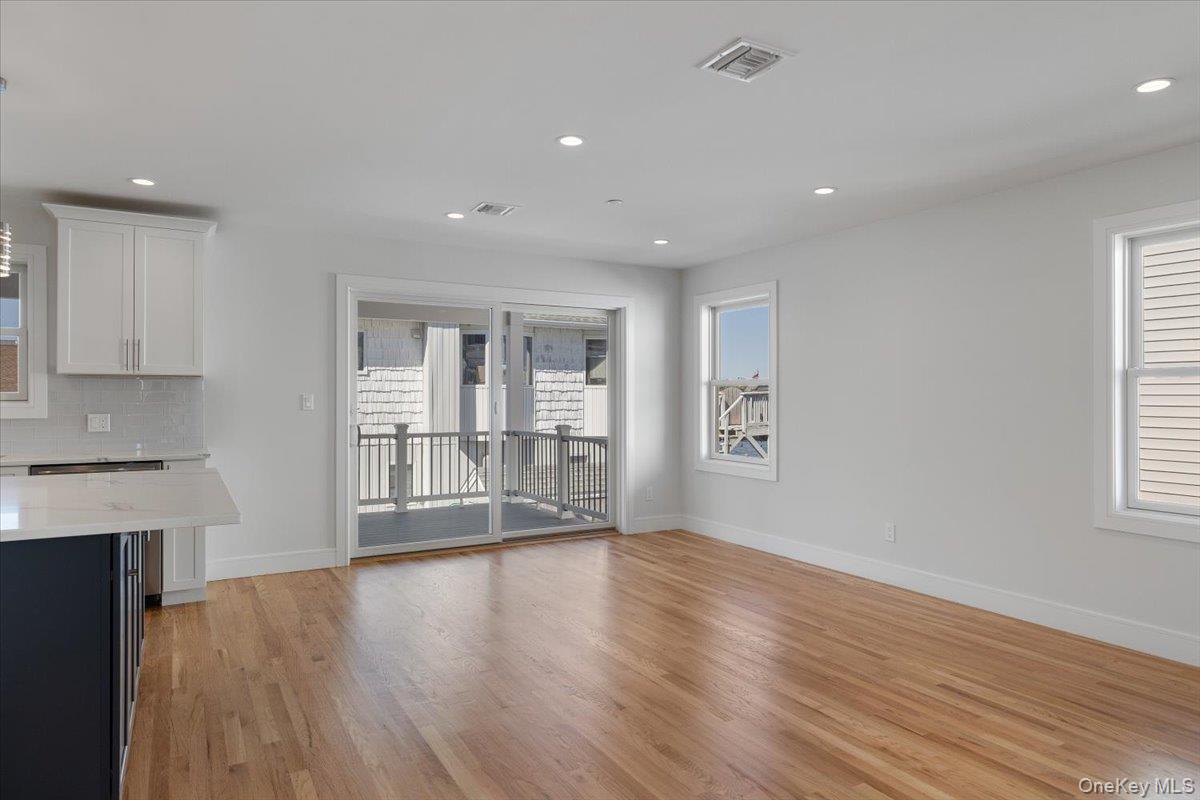 12 Pershing Place, Island Park, NY 11558