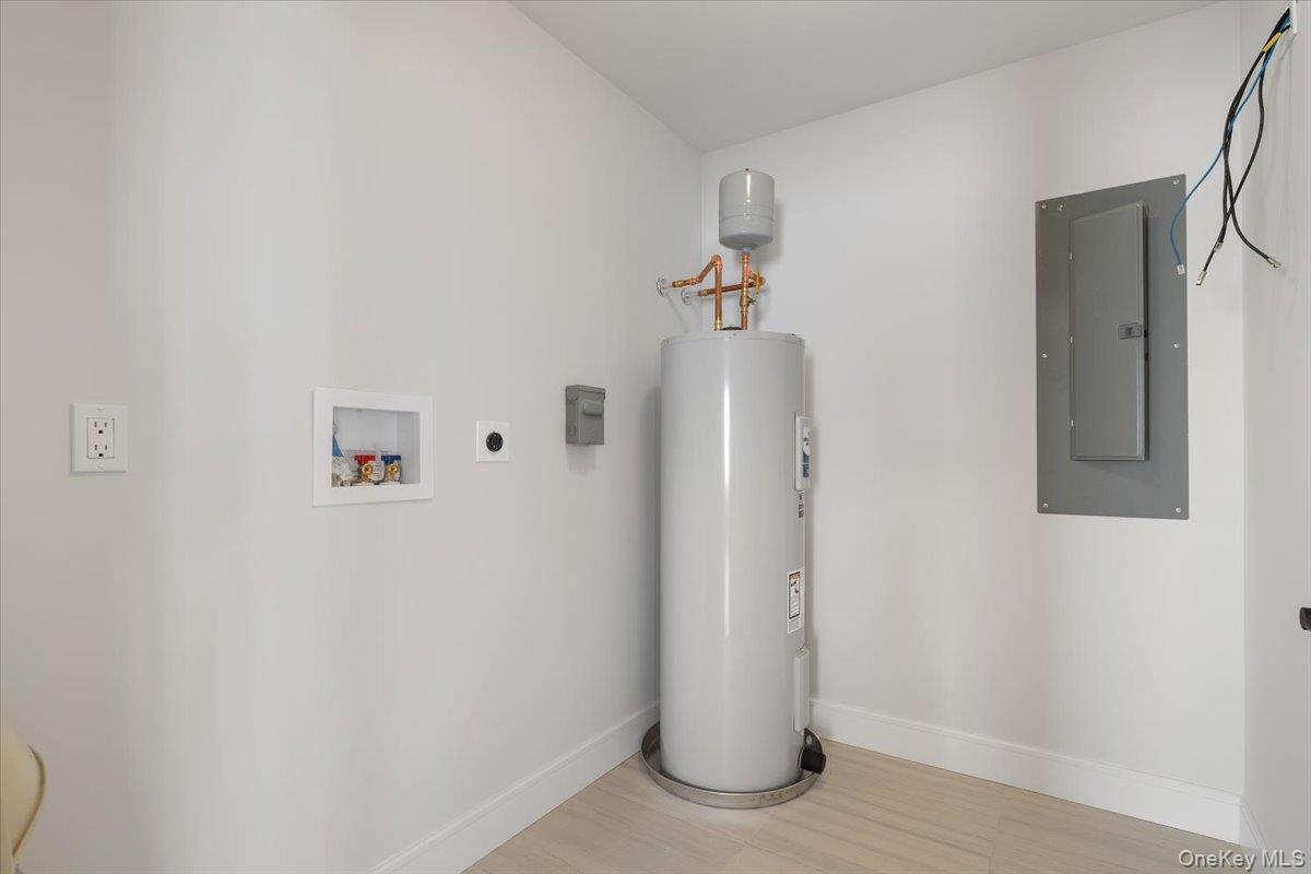 12 Pershing Place, Island Park, NY 11558