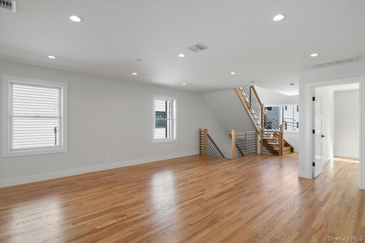 12 Pershing Place, Island Park, NY 11558