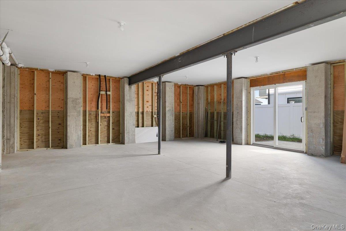 12 Pershing Place, Island Park, NY 11558