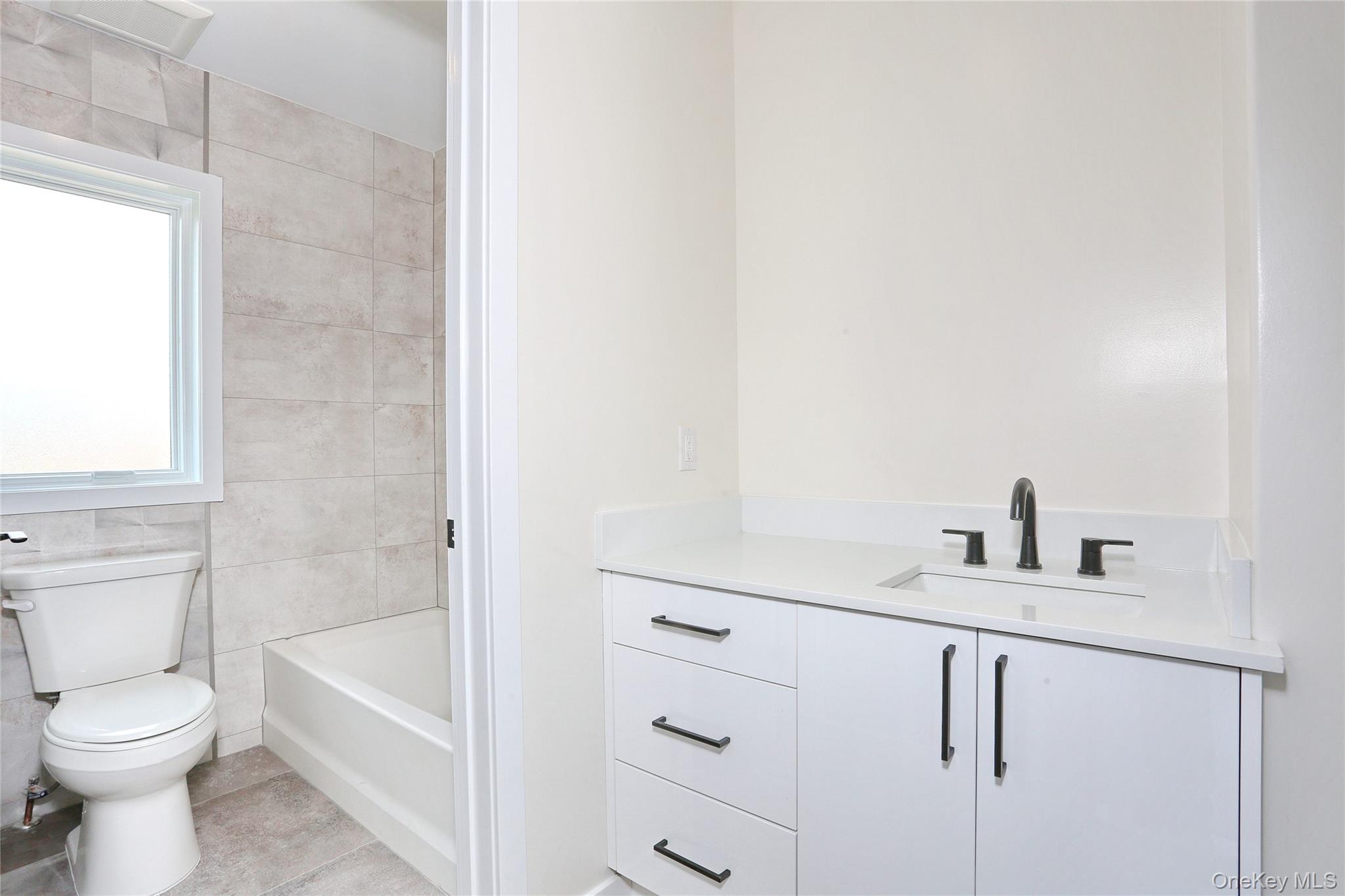 79 S Madison Avenue # 201, Spring Valley, NY 10977