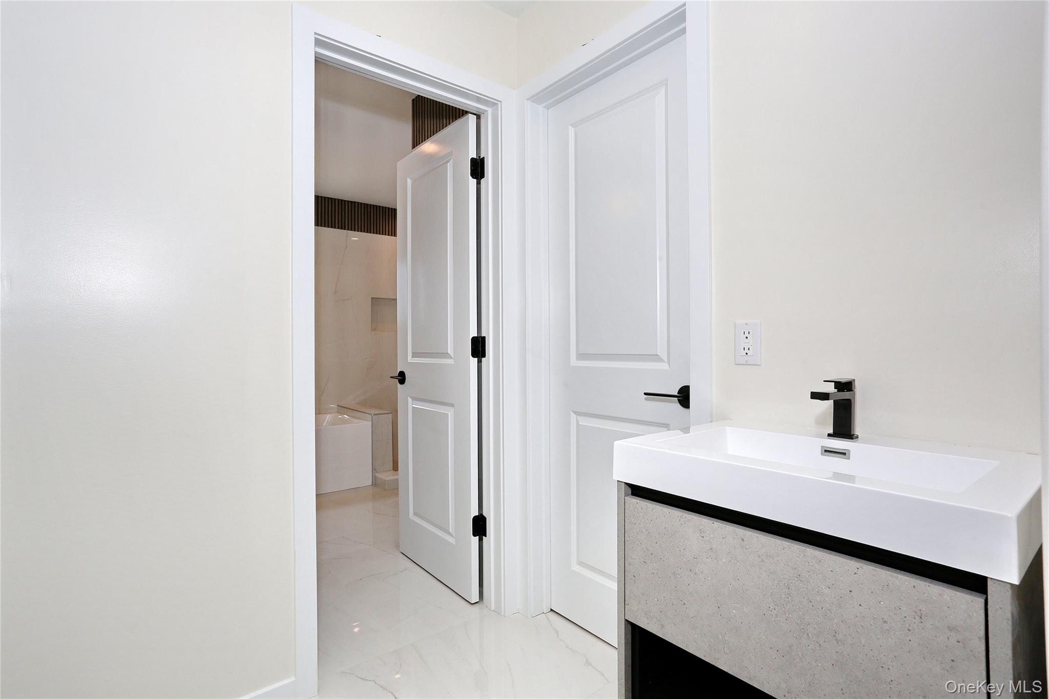 79 S Madison Avenue # 201, Spring Valley, NY 10977