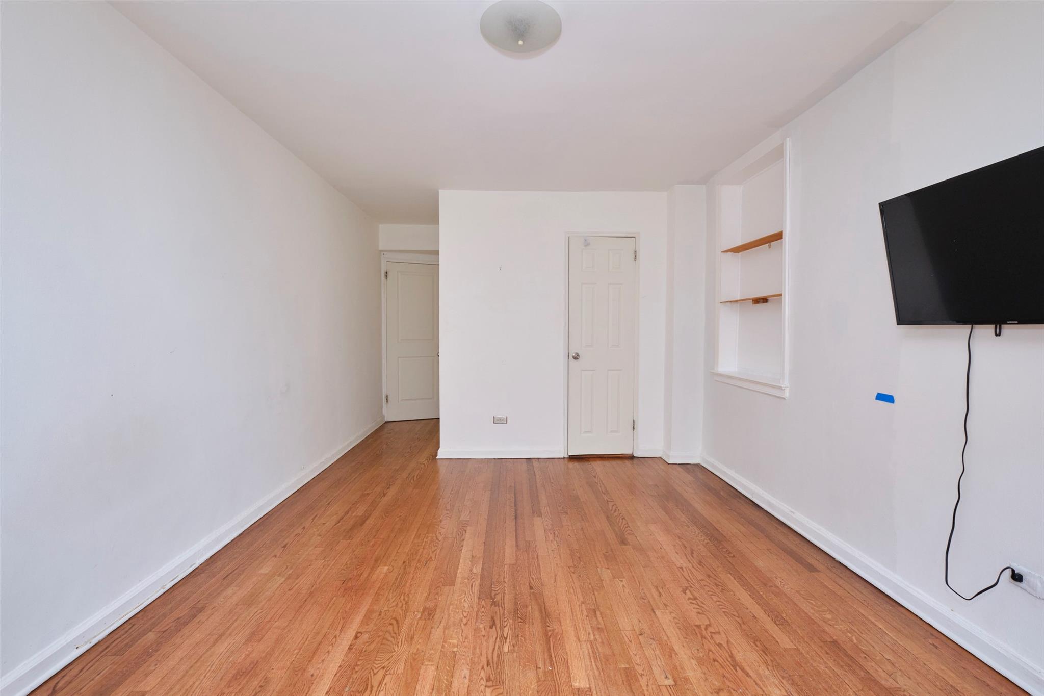 67-25 Clyde Street # 2L, Forest Hills, NY 11375