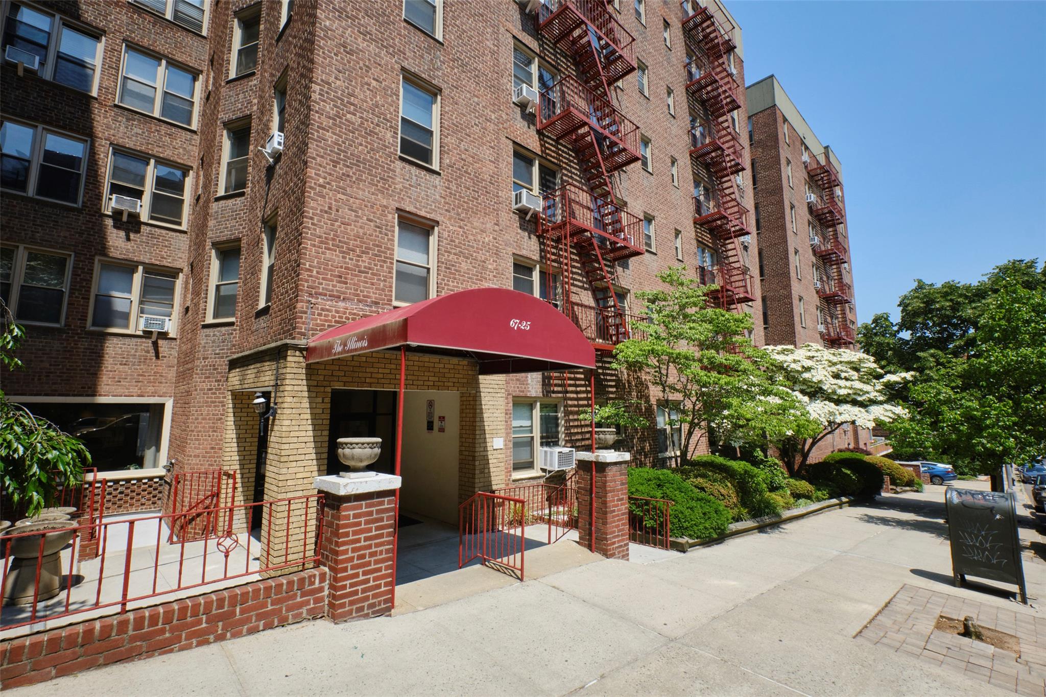 67-25 Clyde Street # 2L, Forest Hills, NY 11375