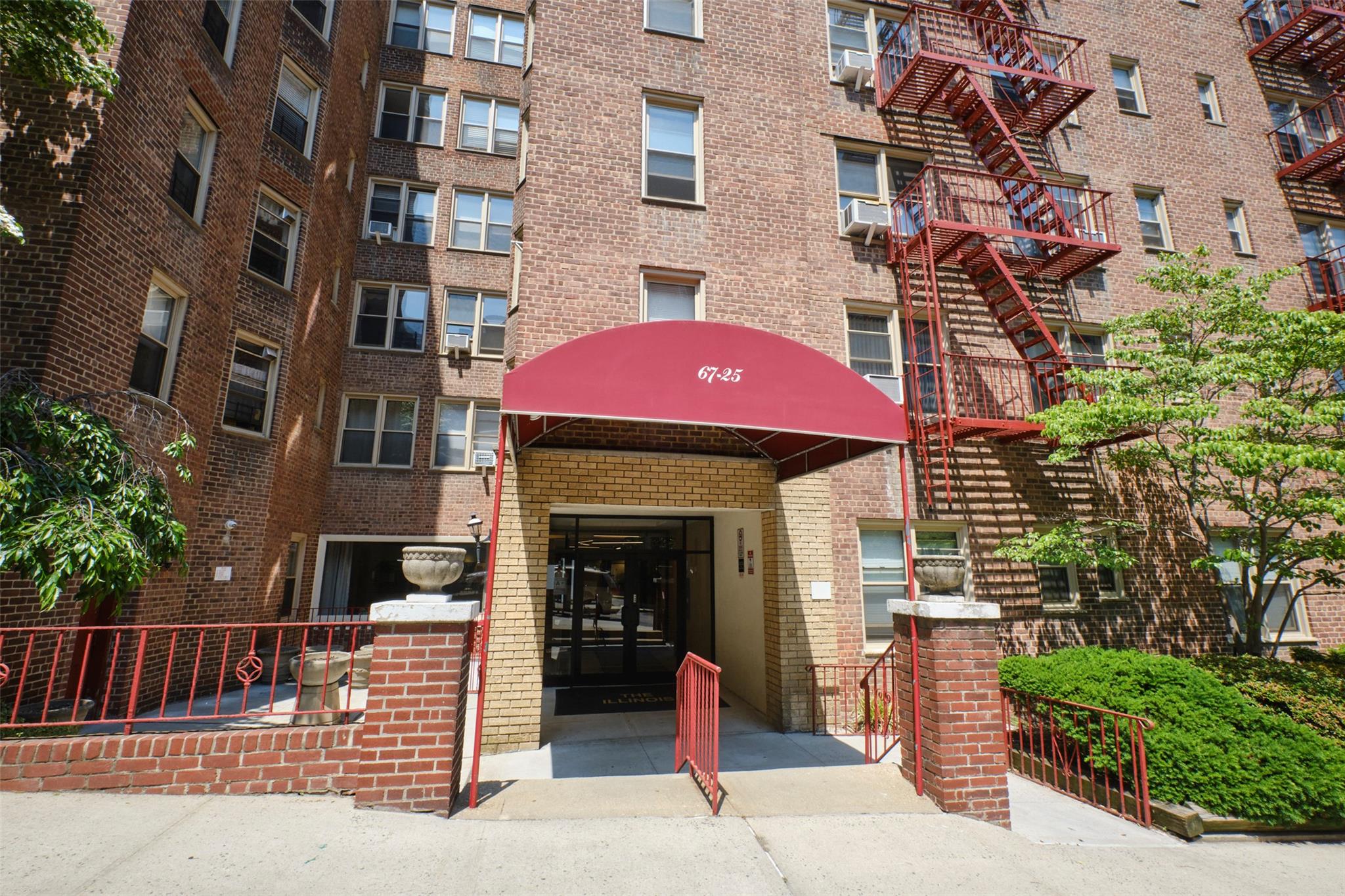 67-25 Clyde Street # 2L, Forest Hills, NY 11375