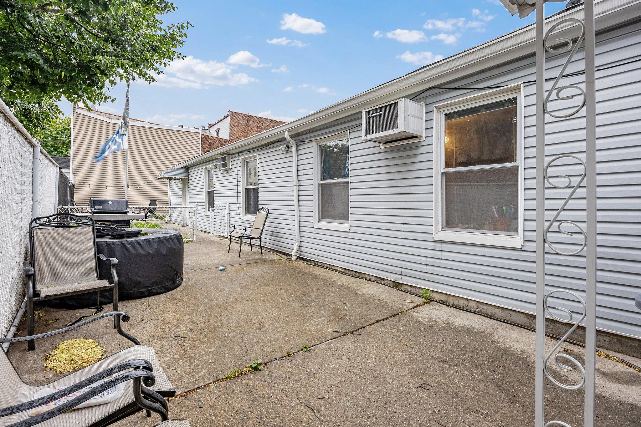 5801 59th Street, Maspeth, NY 11378