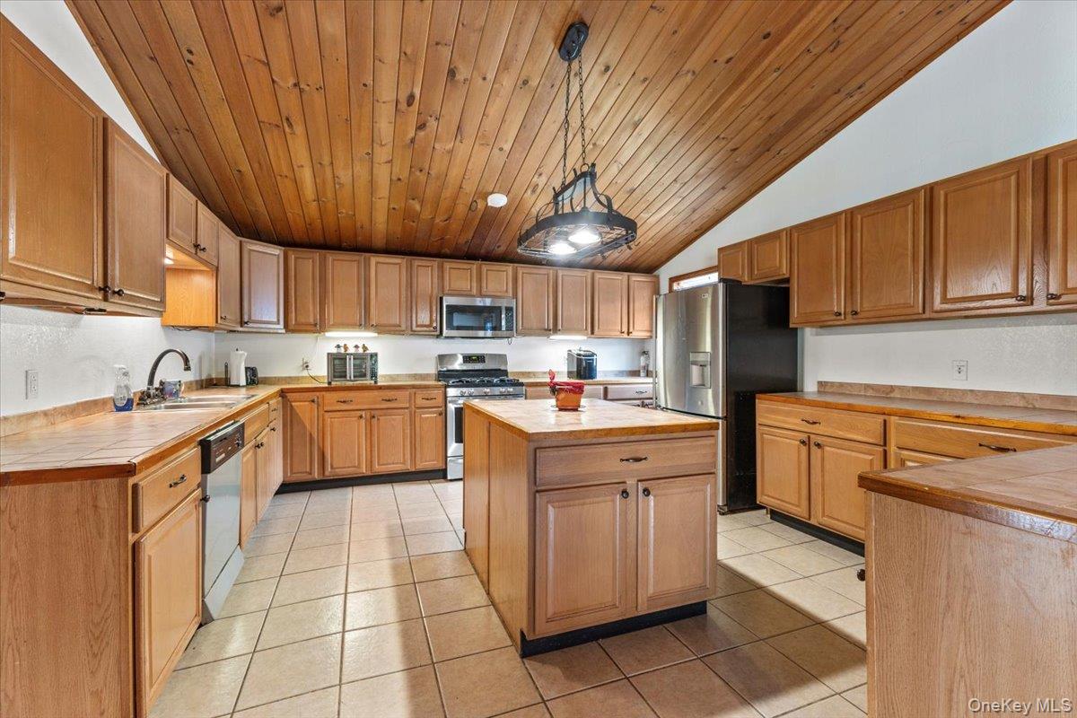 2455 US-9, Call Listing Agent, NY 12870-3207