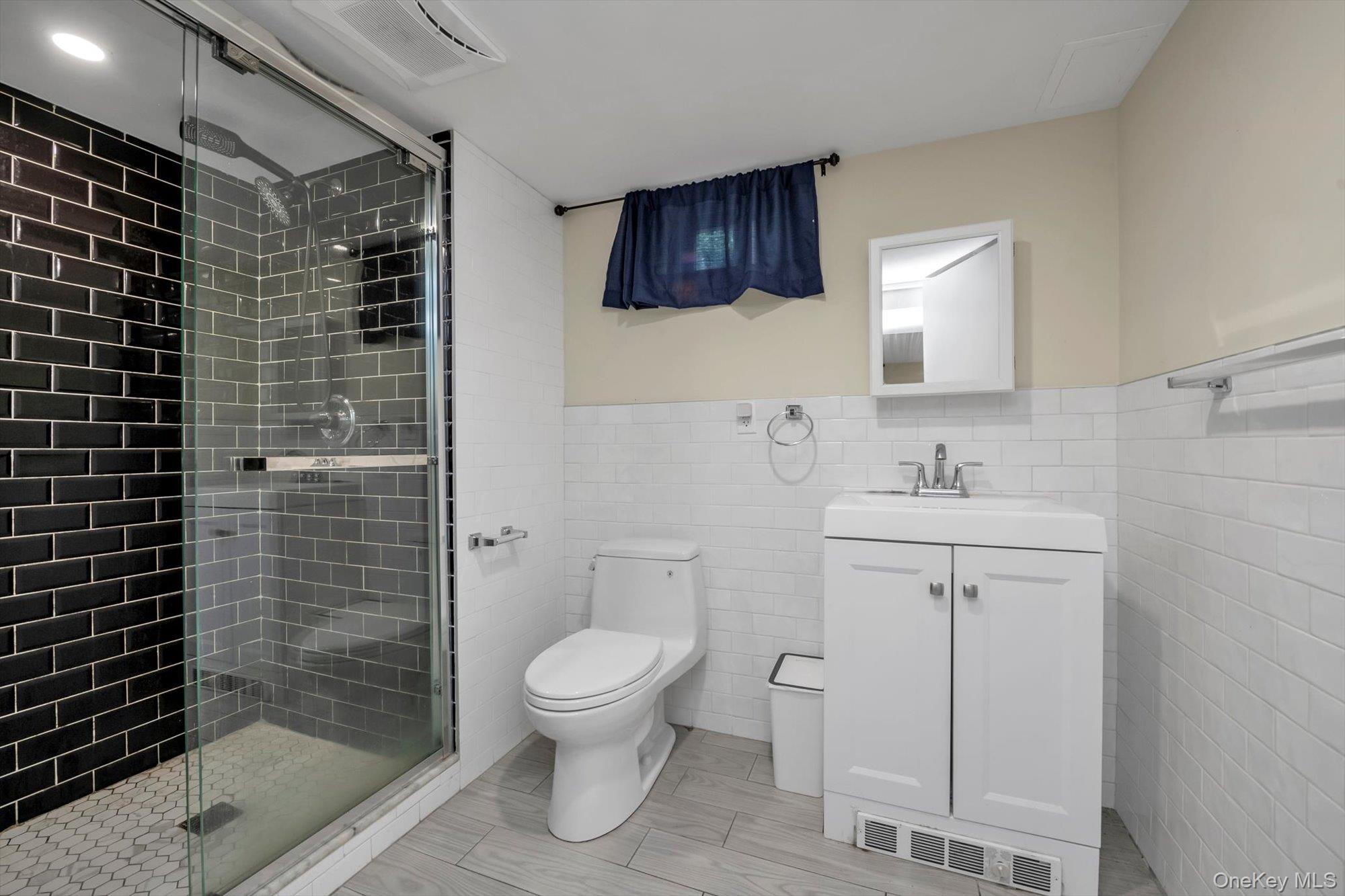 4360 Auburndale Lane, Flushing, NY 11358