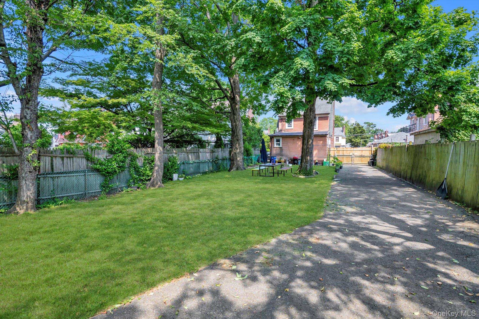 4360 Auburndale Lane, Flushing, NY 11358